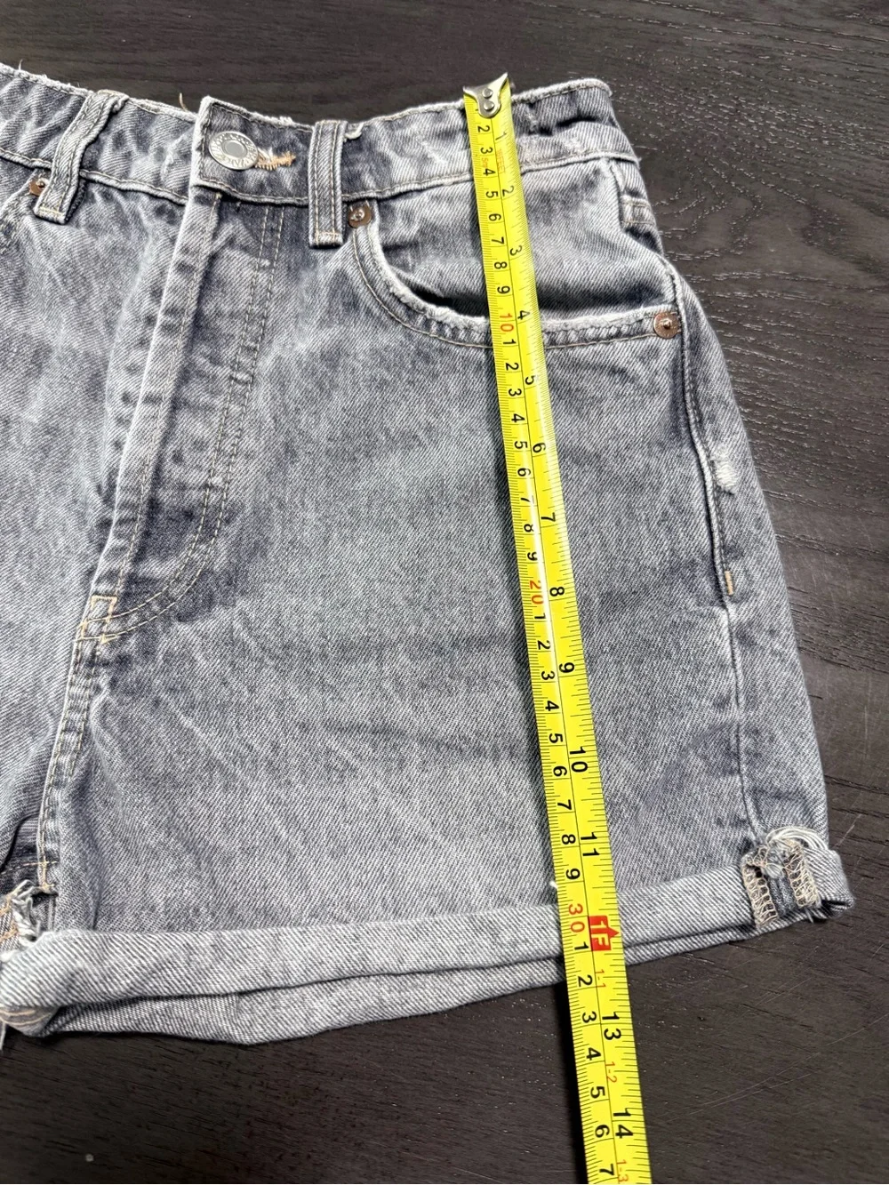 Zara Women’s Denim‎ Gray Cotton Shorts Size 2